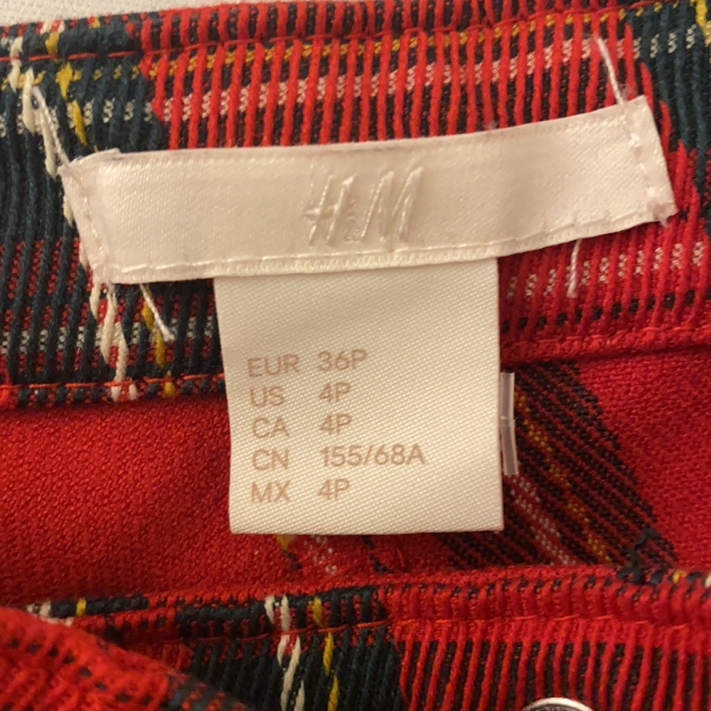 H&M Red Patterned Jeans - Picture 4 of 5